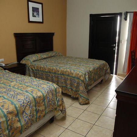 Apart Hotel Pico Bonito La Ceiba Quarto foto